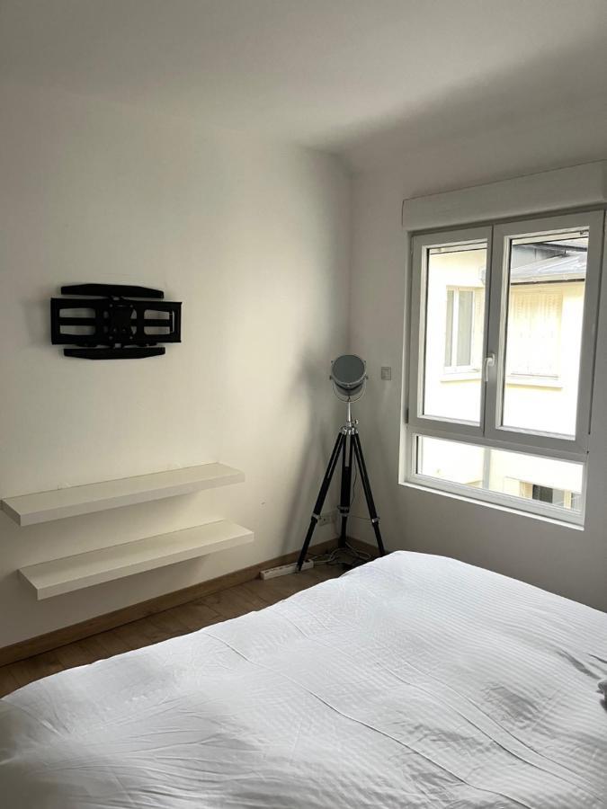 Ecu : Superbe Appartement Avec Exterieur Reims Esterno foto