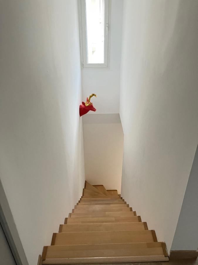 Ecu : Superbe Appartement Avec Exterieur Reims Esterno foto